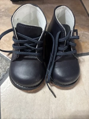 Josco Walkers usado, forro superior de cuero, talla 4 cordones #8190 CUERO Foto 1 de 4