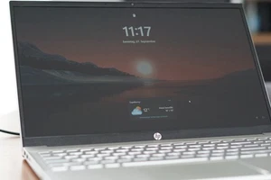 HP Laptop (Intel Core i7, NVIDIA MX550, Iris Xe, 16 GB RAM, B&O Sound) - Bild 1 von 11