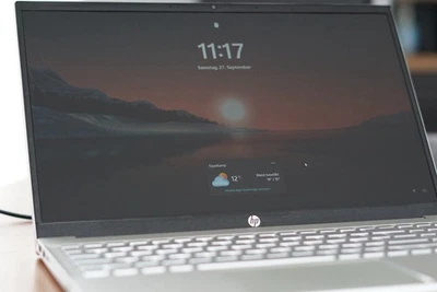 HP Laptop (Intel Core i7, NVIDIA MX550, Iris Xe, 16 GB RAM, B&O Sound) - Bild 1 von 4