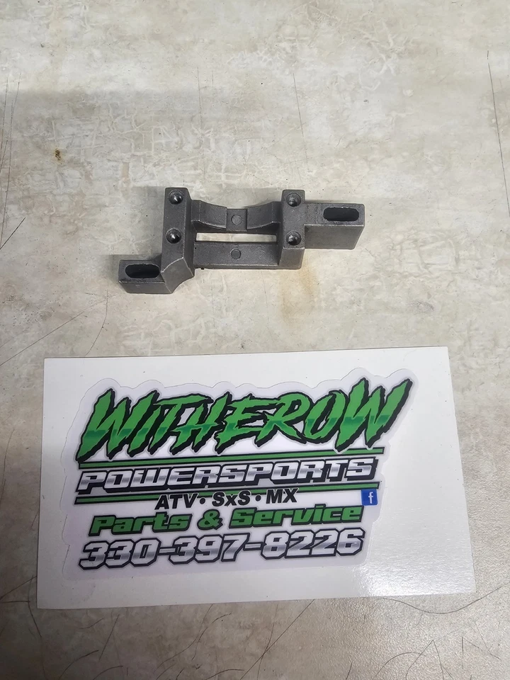 TRAXXAS 4860 ENGINE MOUNT  for NITRO 4-TEC tra4860 VINTAGE RARE TRA4860 - Image 1 of 1