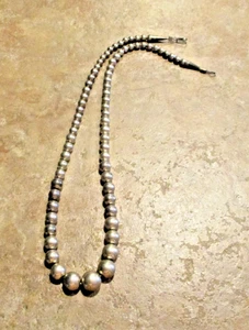 19"  SUPER !!  Vintage Navajo Graduated Sterling Silver PEARLS Bead Necklace - Picture 1 of 11