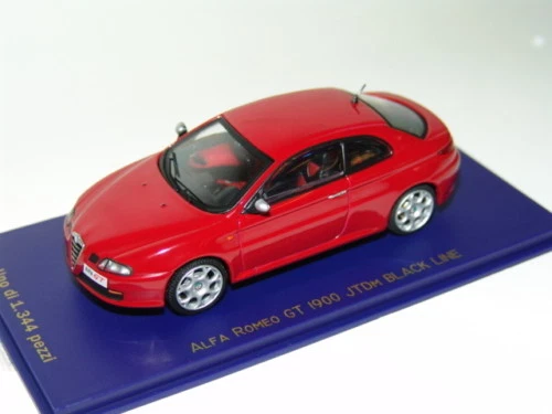 UNA ALFA ROMEO GT 1900 JTDM BLACKLINE ROSSO  1:43 M4 - Immagine 1 di 1