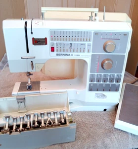 Vintage Bernina 1130 Sewing Machine Switzerland with Case & Pedal & Accessories - Picture 1 of 17
