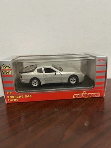 Majorette Porsche 944 Turbo 1:24 Scale #4201 Silver - Picture 1 of 3