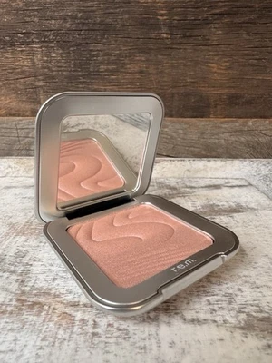R.E.M. Beauty Interstellar Highlighter Topper Miss Uranus NIB | MSRP = $22 - Image 1 of 4