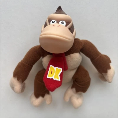 Brinquedo promocional Target Pre Order Donkey Kong Plush DK64 RARO Nintendo 64 N64 Store - Imagem 1 de 4