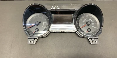 Ford Mustang GT 2015 cupé fabricante original calibre A/T cuadro de instrumentos 76 k Foto 1 de 4