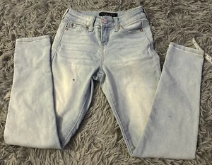 Girl’s Celebrity Pink Jeans Size 8 Kids- Light Wash Pre-loved - Picture 1 of 10