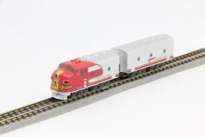Z Scale Rokuhan ST012-1 Shorty EMD F7A/B Santa Fe ATSF Diesel Locomotive Engine - Image 1 of 4