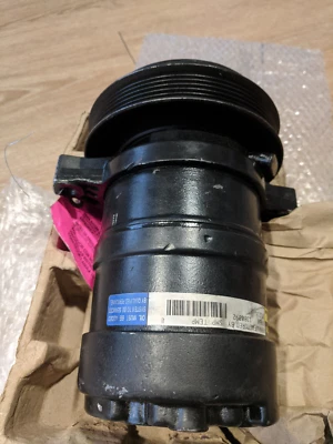 Compresor aire acondicionado Pontiac Trans Sport 1994 1995 Usado R134A - Imagen 1 de 3