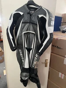 Berik Moto GP grau Einteiler Leder Motorradkombi UK 40 mittelgrau schwarz - Bild 1 von 6