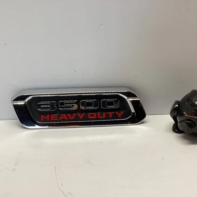 Ram 3500 19-24 Heavy Duty Cummins emblema del capó lateral del conductor *68362218AB #E3-1 Foto 1 de 4