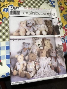 Simplicity Crafts Sewing Pattern 7826 Stuffed Bears in 3 sizes 1986 FF - Picture 1 of 6