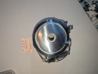 Cubierta de embrague del motor derecho 11330-426-000 11330-426-000 11330-426-315 NOS OEM 79-82 Foto 1 de 4