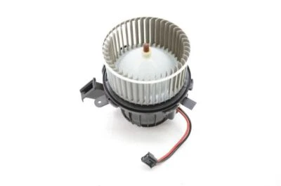 Двигатель нагревателя вентилятора 2,0 л для Porsche Macan 2015–2018 годов выпуска  - Изображение 1 из 4