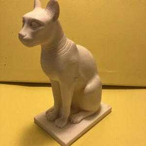 Egyptian Cat Goddess White Alabaster Made In Italy Signed by A. Giannelli - Picture 1 of 7
