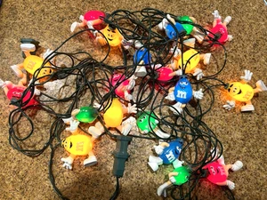 M&M's Vintage Christmas Tree Happy Lites Lights Two Strings 2.5" Characters - Picture 1 of 5