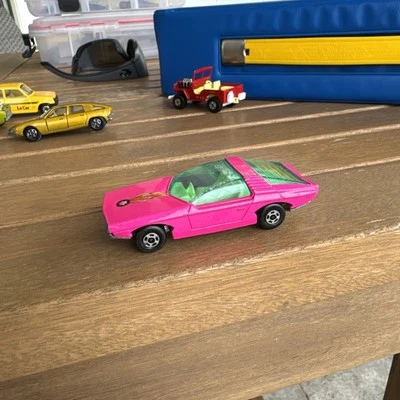 Matchbox Superfast Vauxhall Guildsman - Rosa - De colección 1971 Lesney No.40 Foto 1 de 4