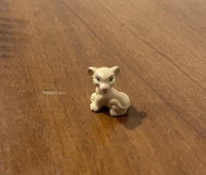 The Lion King Polly Pocket Figure - Nala - Vintage Bluebird Toys VTG 90s 80s - Picture 1 of 2