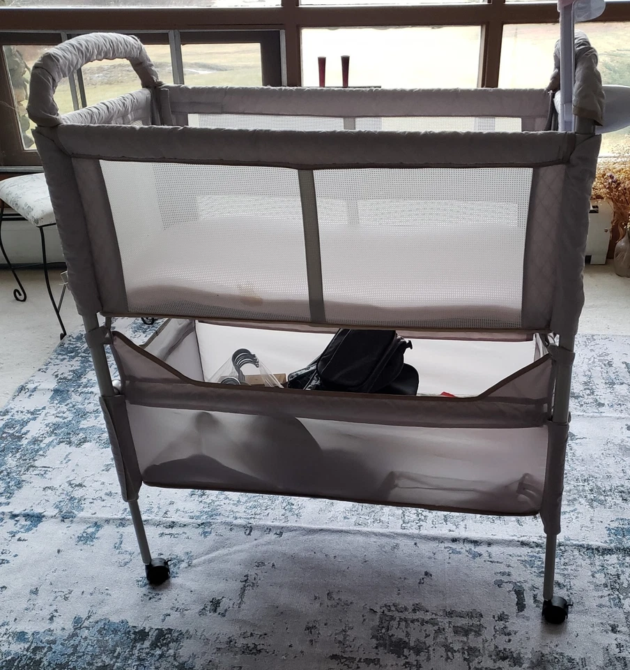 Cuna para dormir Arm's Reach Clear-Vue Foto 1 de 1