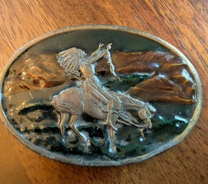 Bergamotte Siskiyou Vintage 1977 Indianer Indianer Häuptling Messing Gürtelschnalle  - Bild 1 von 7