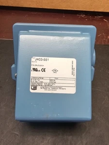 UNITED ELECTRIC CONTROL J403-551 PRESSURE SWITCH, 225 PSI - Picture 1 of 4