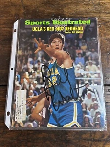 Bill Walton Autogrpahed Sports Illustrated (March 6, 1972 Issue) HOF UCLA - Picture 1 of 4