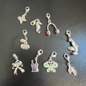 Lote de 9 Dijes Tono Plata Arco Mariposa Pájaro Perfume Caballito de Mar - Imagen 1 de 10