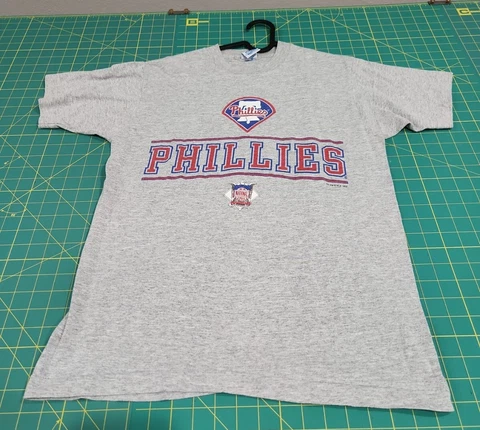 Philadelphia Phillies MLB Tee T SHIRT Mens Size Large L Salem Sportswear Vintage Cover