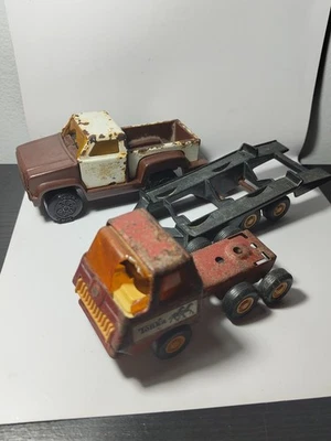 Lote de 3 camiones Tonka vintage de metal y plástico prensado años 70 con remolque - daños Foto 1 de 3