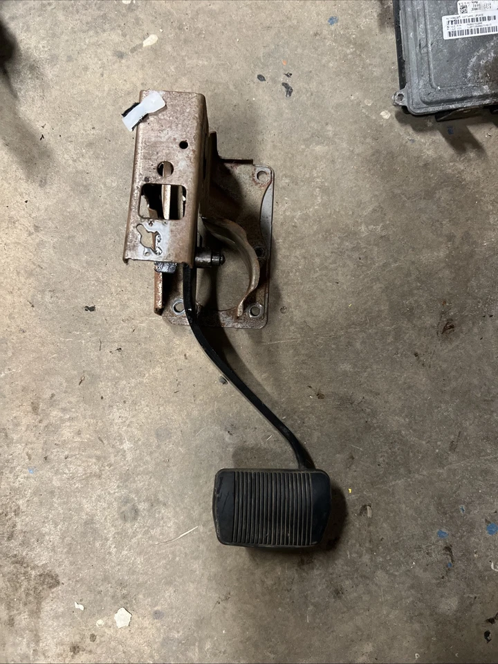 Jeep Patriot 2008 montaje de pedal de freno Foto 1 de 1