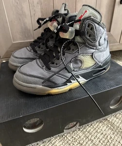 Jordan 5 Retro SP x Off-White Black/ Fire Red Muslin Größe 3,5 - Bild 1 von 11