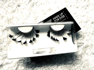 MAGNIFIQUE KIT FAUX CILS ET COLLE A FAUX CILS PROFESSIONNEL 137 NOIR ET PLUME - Picture 1 of 1