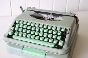 Hermes Baby Typewriter - Ukraine Keys - Picture 1 of 10