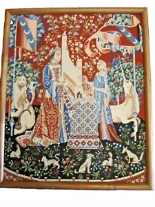 Vintage 1970er gerahmter Cluny Wandteppich Nadelspitze Kunst Dame Einhorn Hören Mittelalter - Bild 1 von 6