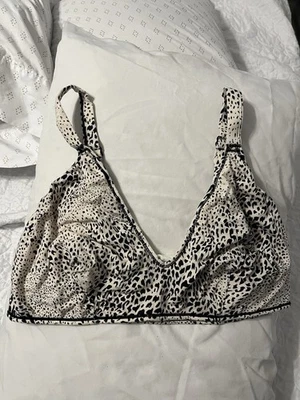 Bralette Desfile Triángulo Suave 3XL Estampado Animal Negro Blanco Correas Ajustables Foto 1 de 3