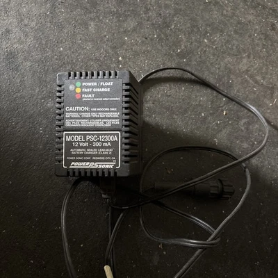 CARREGADOR DE BATERIA AUTOMÁTICO POWER SONIC FLUTUANTE CARGA RÁPIDA MODELO PSC-12300A 12VOLT - Imagem 1 de 3