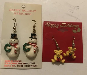 Weihnachten Urlaub Ohrringe 2 Stück - Schneemänner und Teddybär mit Geschenk - Bild 1 von 2