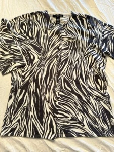 Jillian Jones Gray and Ivory Animal Print Wool/Angora Cardigan Size 1X - Picture 1 of 6