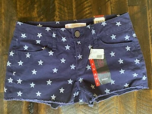 NO BOUNDARIES Women’s SZ 5 Navy Blue SHORTS w/STARS-7" LOW RISE-STRETCH-FRAYED - Picture 1 of 4