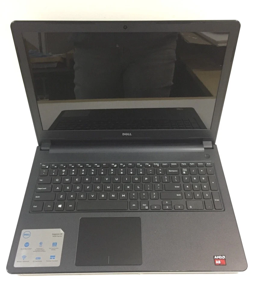 Laptop Dell Inspiron 5555 15.6" HD/AMD A8-7410/6GB RAM/500GB HDD/Windows 10 Home Foto 1 de 1