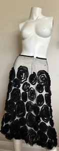 Lela Rose Cream Black Mesh Rose Embellished Skirt Size 0-4 - Picture 1 of 13