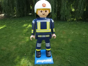 Playmobil Großfigur "Feuerwehrmann" auf Sockel ca. 160cm groß! RAR-Sehr selten! - Bild 1 von 20