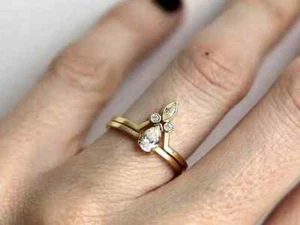 Simulated Diamond 2.00Ct Pear Cut Wedding Bridal Ring Set 14K Yellow Gold Plated - Picture 1 of 5