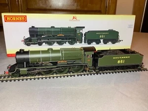 Hornby R3634 SR Green 4-6-0 Lord Nelson Class Loco 851 Sir Francis Drake - Picture 1 of 5