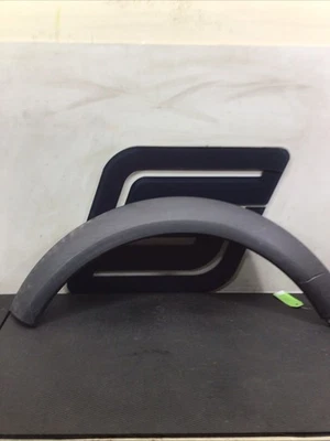 2003 Mini Cooper MT - Right Pass. Rear Quarter Trim (Flaw: Fade And Scratches) - Image 1 of 4