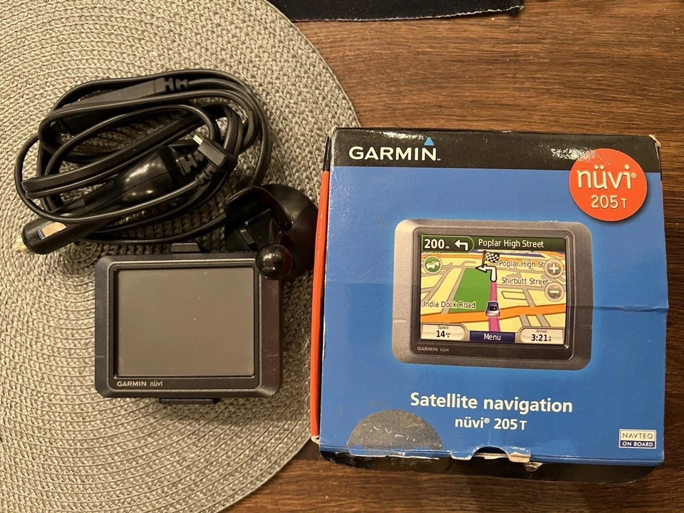 Navigationsgerät Garmin nüvi 205 Karten GER, SWI, AUT und CZE - Bild 1 von 1