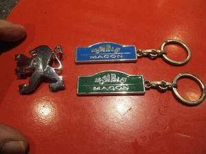 Ancien Porte Clé Peugeot Nomblot Mâcon et Logo au Lion Plastique - Imagen 1 de 2