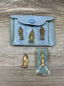 Borsa in plastica blu a scatto vintage rosario con 5 mini figure color oro - Foto 1 di 7