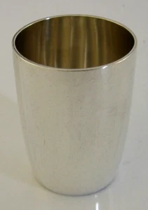 GERMAN 835 SILVER SHOT TOT SCHNAPPS CUP c1950 ANTIQUE 18g BARWARE - Picture 1 of 7